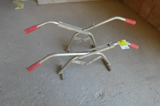 2x kleště na obrubníky