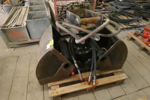 Hydraulik-Greifer mit Rotator, Baggeranbaugerät
