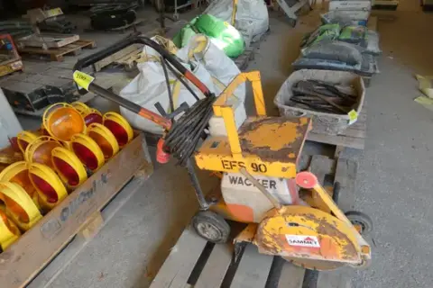 Wacker - Drážkovací pila
