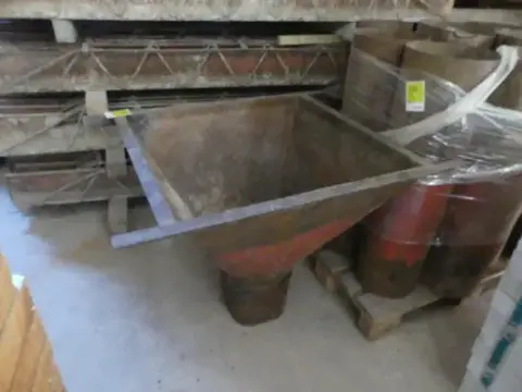 Sutinový žlab