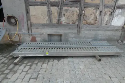 2 aluminium ramps
