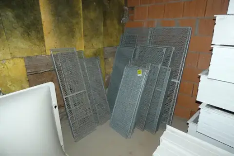 Lot of gratings, galvanised, various sizes
