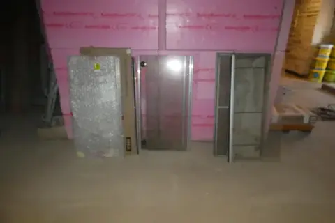 Lot of MEA light well glass covers