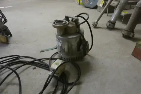RVS dompelpomp met Storz-koppeling en kabel
