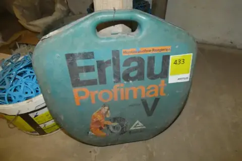 Erlau snow chains in a case