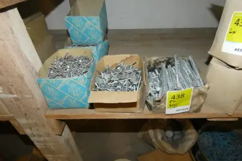 5 boxes of assorted fastening material (including concrete nails, wide-head nails, perforated strap anchors)