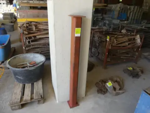 Metal column