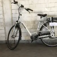 Vélo électrique femme (Batavus)