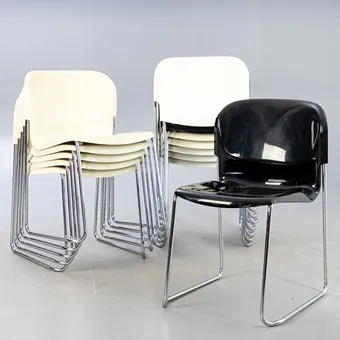 GERD LANGE. Chaises empilables modèle 'Swing', Drabert, Allemagne, 2e moitié du 20e siècle (13).