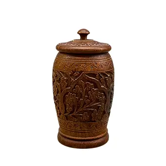 Dekseldoos van hout - floraal reliëfdecor.
