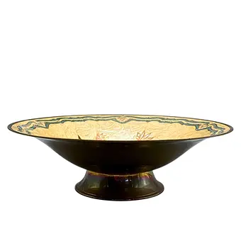 ZIERSCHALE AUS MESSING MIT FLORALEM DEKOR.