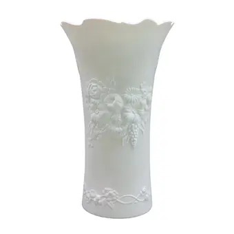 KVĚTINOVÁ VÁZA KAISER PORCELÁN FLORA.