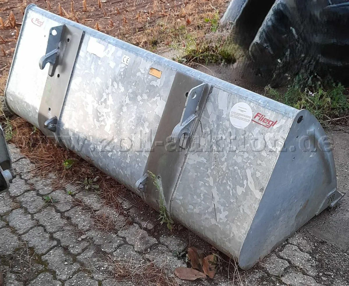 1 łyżka do materiałów ciężkich Fliegl "Standard" 2000 mm