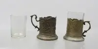 Paar div. Teeglashalter, älter, Zinn, wohl um 1900, Gläser nicht original, ca. H-7,5cm
