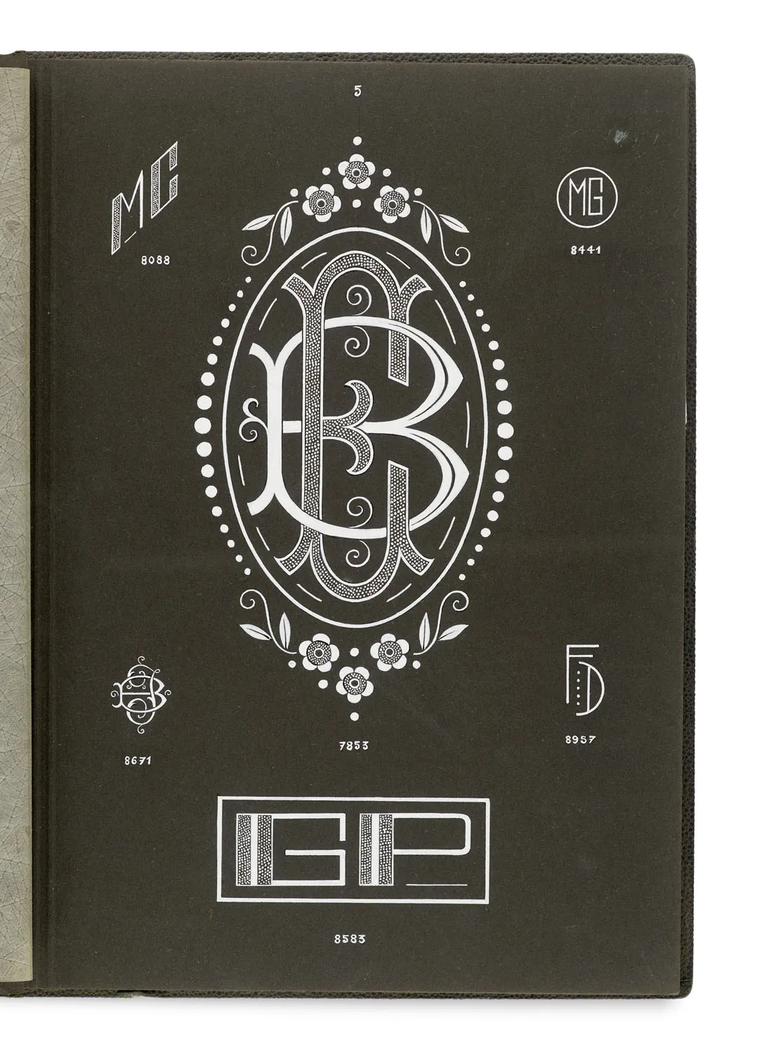 Sbírka 120 originálních návrhů uměleckých monogramových vinět ve stylu secese a art deco