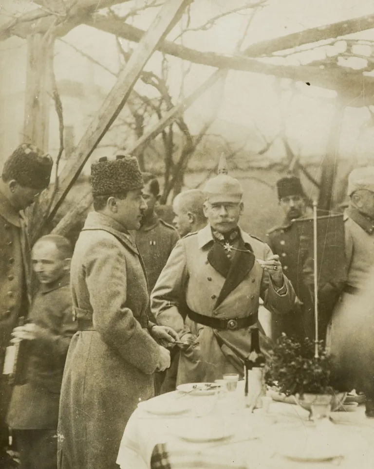 Fotografia generała Arnolda von Wincklera i ministra wojny Imperium Osmańskiego Enver Paszy