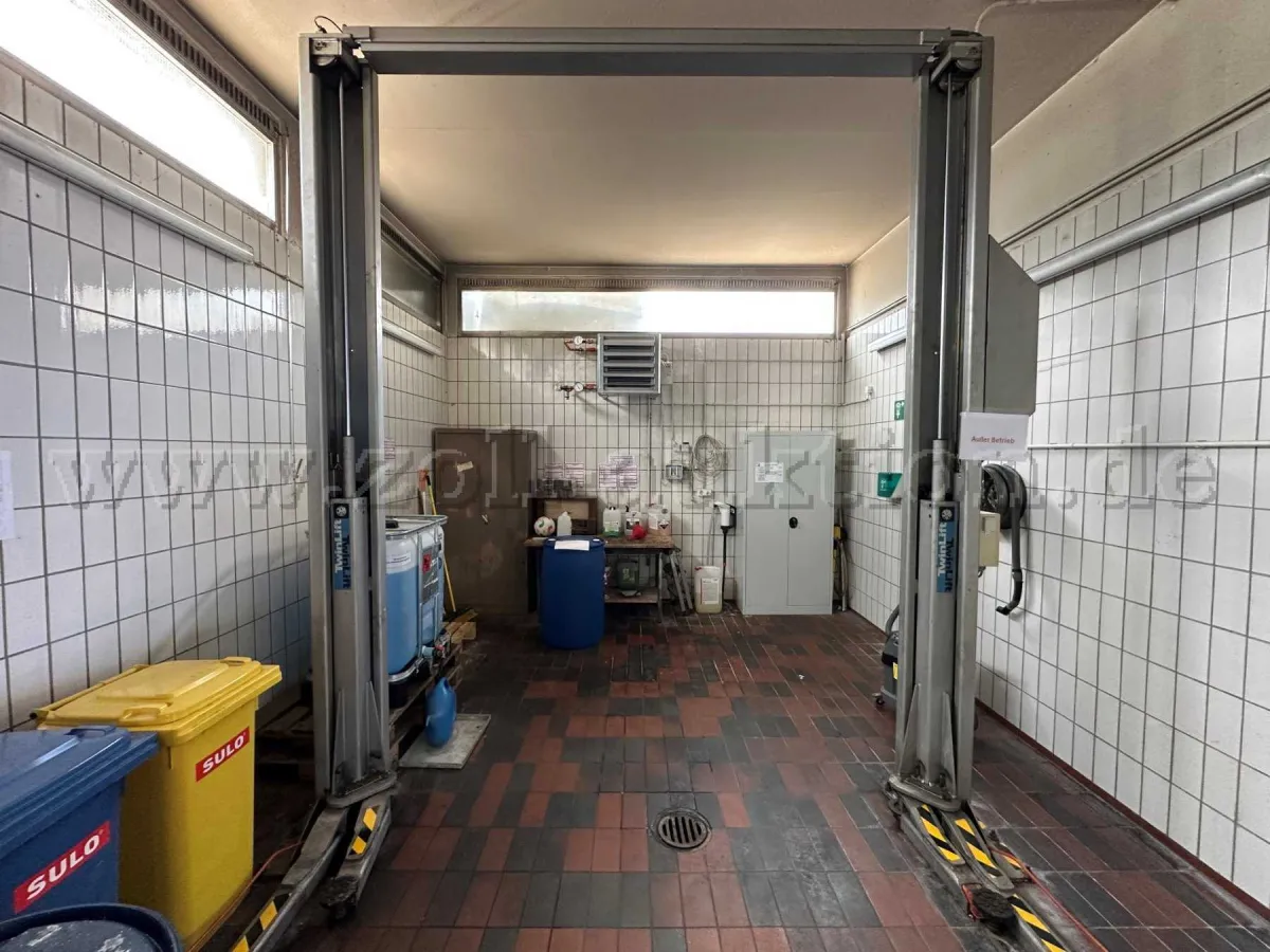 1 Hydraulische_2-Säulen-Hebebühne_Becker&Söhne_TwinLift 320/16/N