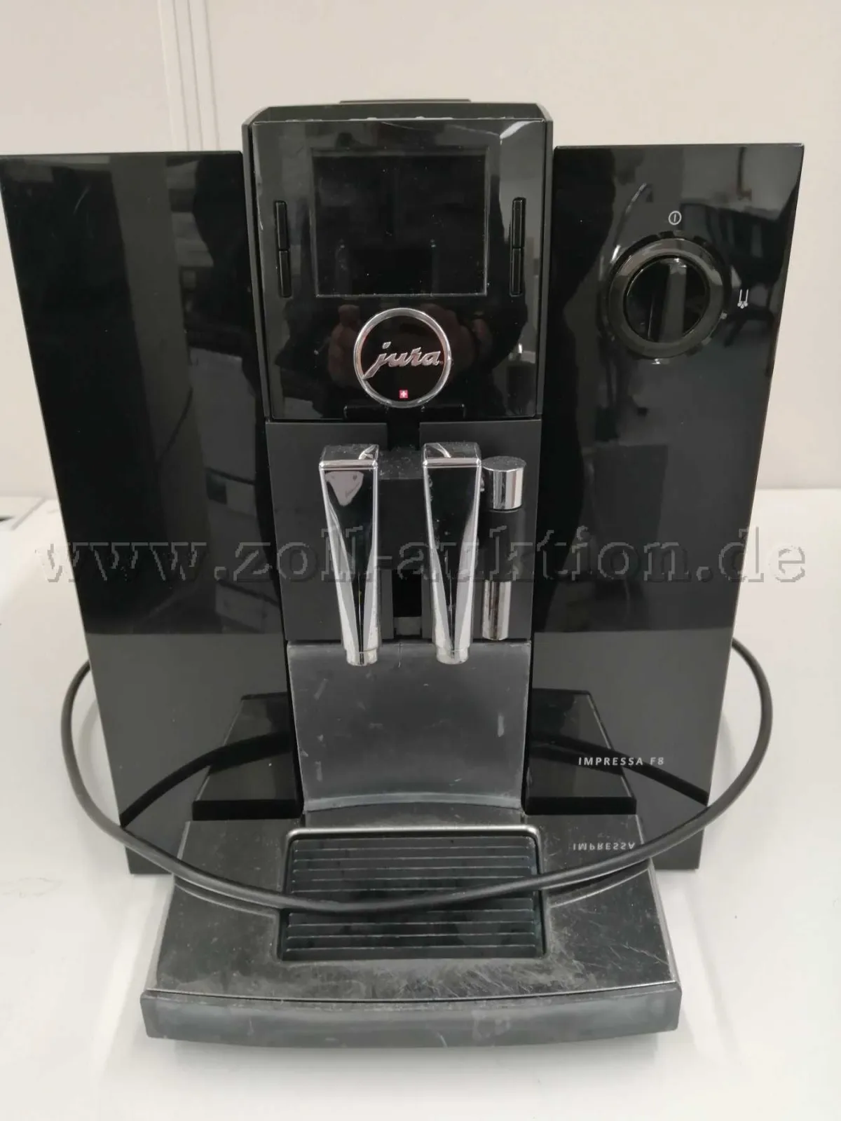 1 machine à café Jura Impressa F8 défectueuse