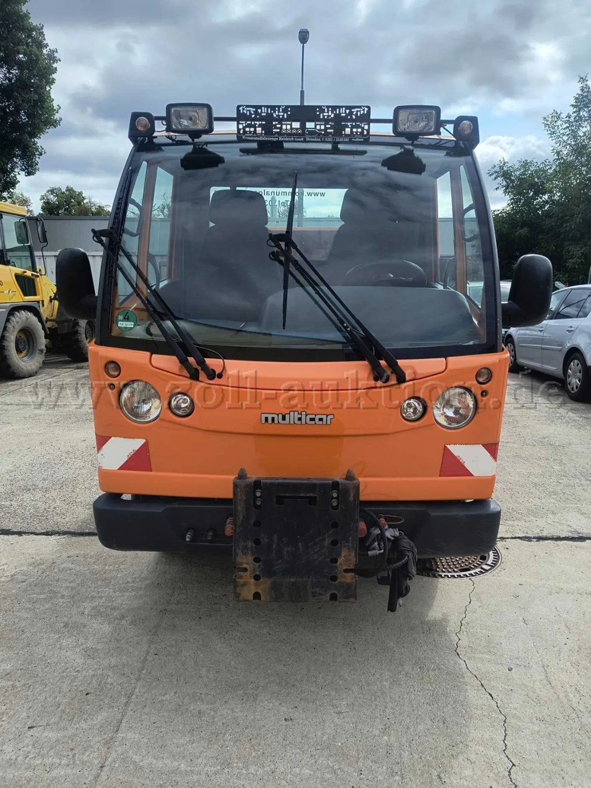 1 Multicar M30 camion benne (caisse ouverte)