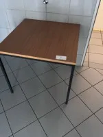 1 stół