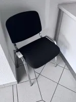 1 Besucherstuhl