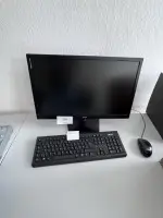 1 широкоэкранный TFT-монитор LG
