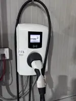 1 borne de recharge Alfen, année 11/2019 avec câble