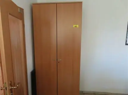 1 настенный шкаф, ок. 1,20 м x 2,20 м, 2-дверный, бук
