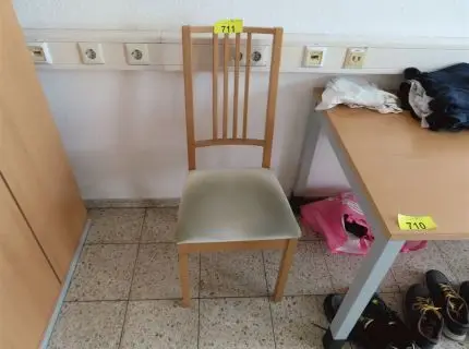 2 side chairs, worn