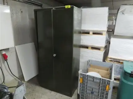 1 metal cabinet, approx. 1 m x 1.90 m, 2-door, brown