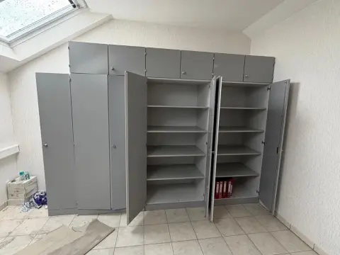Wall unit (6 doors)