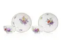 Pair of cups with saucers with flower bouquets and very rare execution of the dot swords. Meissen. Probably around 1730–1740.