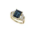 Yellow gold ring with topaz solitaire (approx. 5.7 ct).