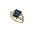 Yellow gold ring with topaz solitaire (approx. 5.7 ct).
