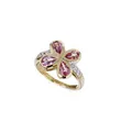 Clover-shaped ring with pink sapphires.