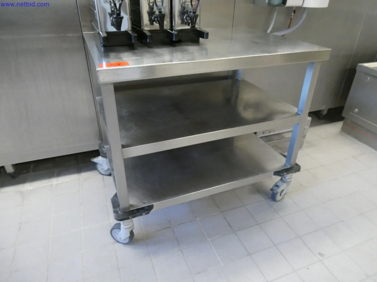 5 tables roulantes en acier inoxydable