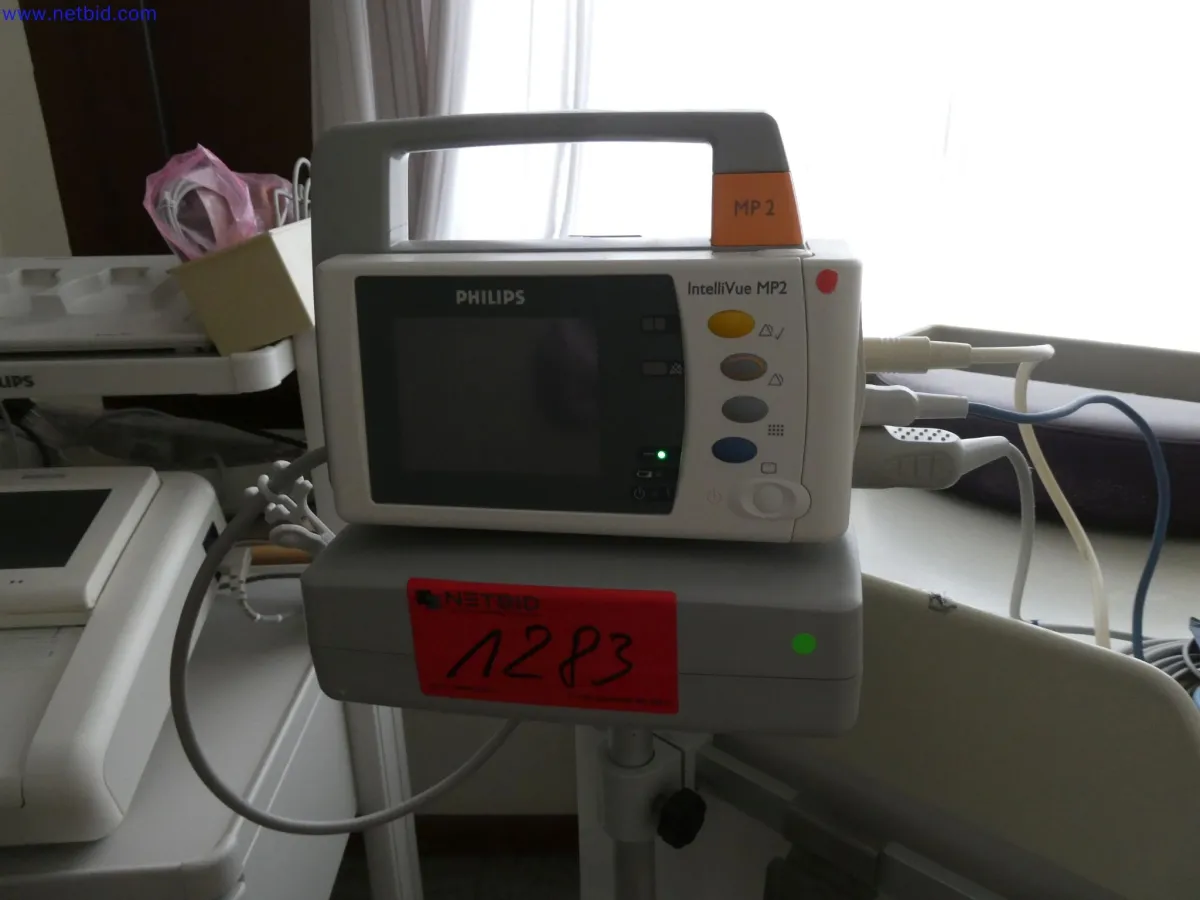 Moniteur compact de surveillance patient Philips IntelliVue MP 2 - M8102A