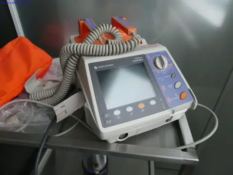 Defibrylator Nihon Kohden Europe GmbH cardioLife TEC-5531