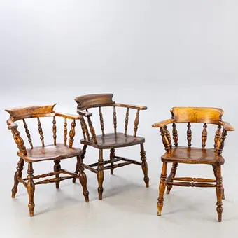 Three Victorian captain's chairs, England, 19th c. (3).