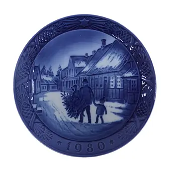 1980 Royal Copenhagen Christmas plate.