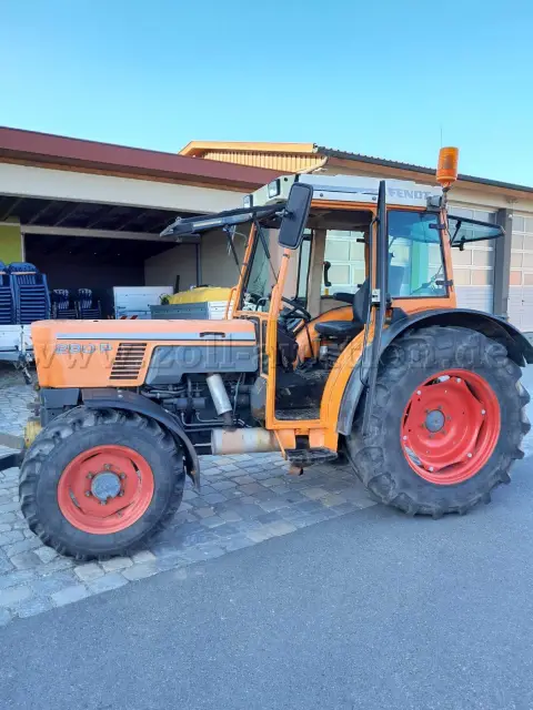 1 трактор Fendt 280 P с 1 снежным отвалом