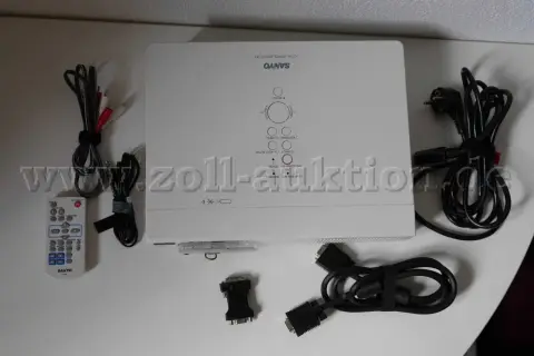 1 projecteur Sanyo XGA (défectueux), PLC-XU106