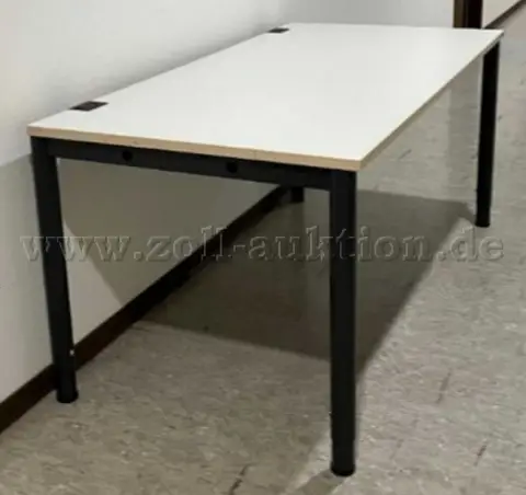 13 work tables of type "Basic 4" from the brand König + Neurath