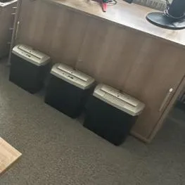 3 skartovačky