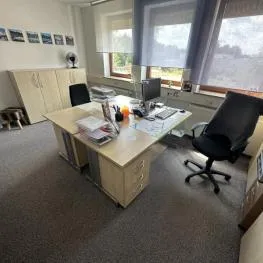 Équipement de bureau