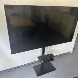 Téléviseur 70"