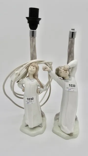 2 lamp bases "Kinder", Spain