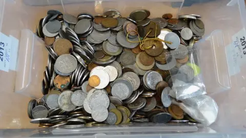 1 lot of coins