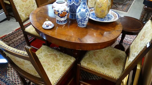 1 table with 6 chairs