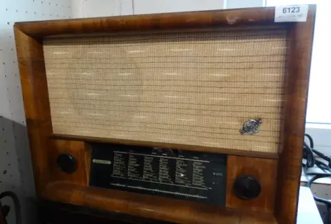 1 stare radio